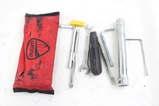 DUCATI HYPERMOTARD 821 69720243C ATTREZZI IN DOTAZIONE 13 - 15 TOOLS KIT