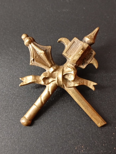Fregio antico bronzo mazze - antico,
