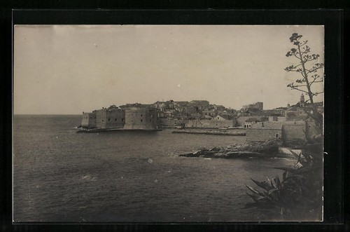 Ragusa zona con castello - ragusa,,