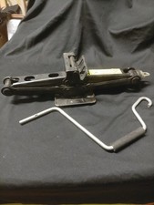 CRIC PER AUTO A FORBICE PORTATA 700 KG.