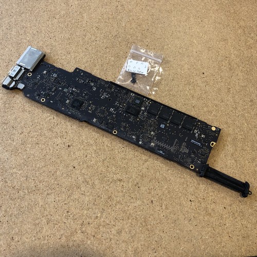 Apple macbook air logic - 13,