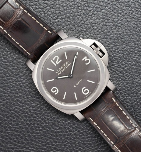 Panerai luminor base days - panerai,