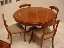 Tavolo legno massello stile classico + prolunghe + 4 sedie Condizioni come foto