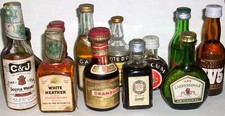 12 Mignon anni 60/70 • Whisky-Cherry-Armagnac-Drambuie-Cognac-Grappa-Unicum-ecc.