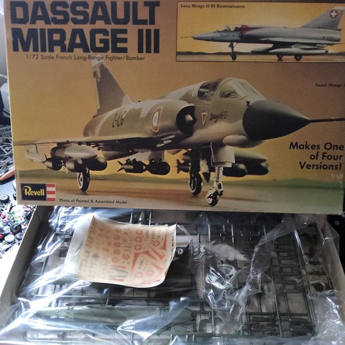 Revell 225 1 - revell, dassault