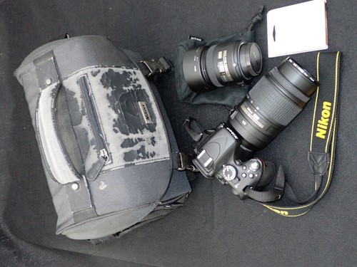 Nikon d5100 dslr 40mm macro - 40mm,