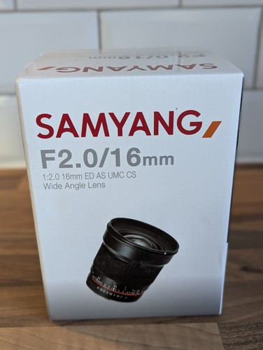 Samyang 16mm 0 obiettivo - 16mm, f2.0
