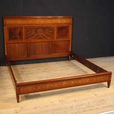 Letto matrimoniale italiano