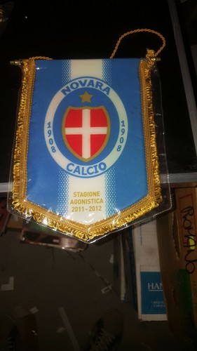 Gagliardetto pennant novara - gagliardetto,
