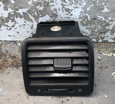 BOCCHETTA ARIA CENTRALE PER VOLKSWAGEN Golf 5 Berlina (03>08)