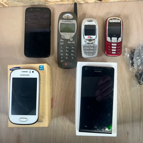 Joblot vecchi telefoni - joblot,