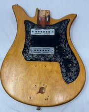 Chitarra elettrica naturale