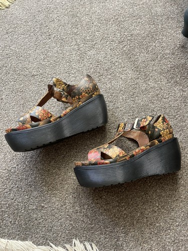 Fab rari sandali platform - , koi