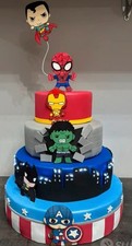 torta scenografica compleanno Supereroi Marvel Maschio Superman Personalizzabile