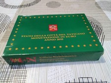 VATICANO BENEDETTO XVI Divisionale 2010 8 valori con MEDAGLIA Argento Proof