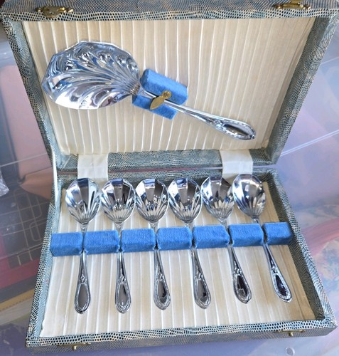 Vintage chrome plate scallop - chrome,
