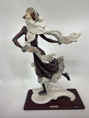Figurina scultura - figurina, 15”
