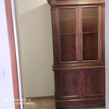 Libreria Antica in legno marrone scuro con vetri e 2 ante. 