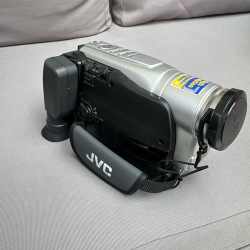Videocamera vhs compatta jvc - videocamera,