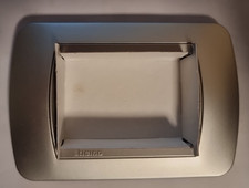PLACCA 3P METALLO BTICINO