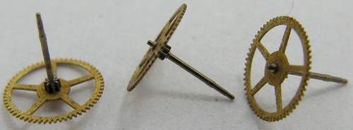 Omega 1332 watch movement - ...,