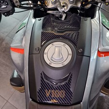 Paraserbatoio Adesivi 3D compatibili con Moto Guzzi V100 Mandello 2023 Metal