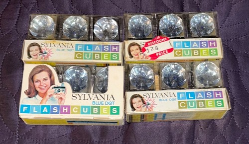 Sylvania flash cubes - cubes, e