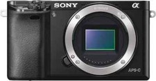 Mirrorless Sony Alfa 6000 + accessori (solo 11.000 scatti!) COME NUOVA!