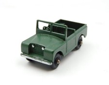 Lesney Matchbox 12 Land Rover Series II military veichle black plastic wheels
