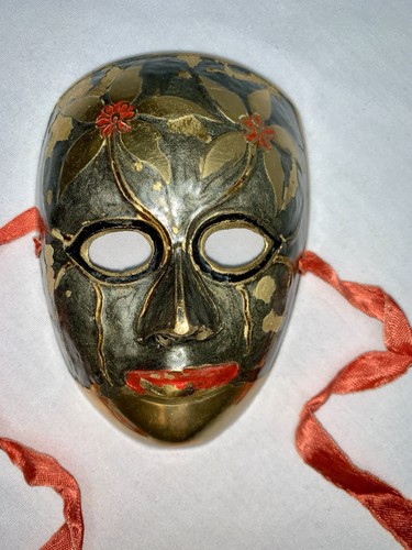 Maschera viso vintage ottone