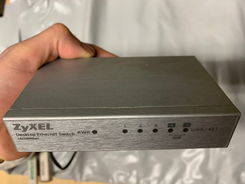 Zyxel 105a switch rete - switch, di