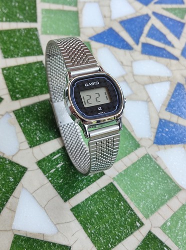 Vintage lcd digital - lcd, watch