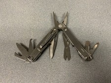 MULTIUTENSILE LEATHERMAN
