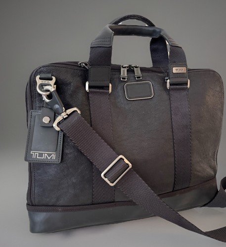 Tumi andrews slip slim alpha - tumi,