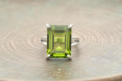 Anello peridoto verde