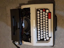 Macchina Da Scrivere Vintage