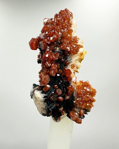 Amazing vanadinite with barite - amazing,