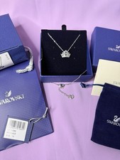 Collana con ciondolo in