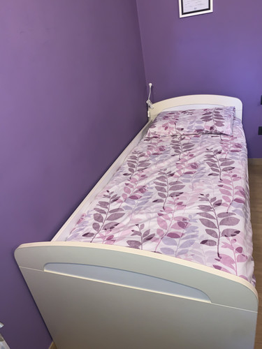 Letto singolo con - letto,