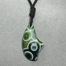 Collana con ciondolo esemplare