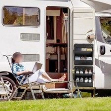 Scarpiera per camper con porta