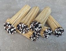 Fiammiferi per camino marrone