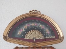 ANTICO VENTAGLIO IN PIZZO Da Esposizione. In Ventagliera dorata. Dipinto 