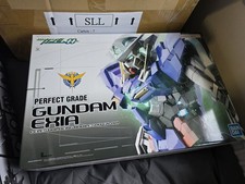 BANDAI PG 1/60 GUNDAM EXIA