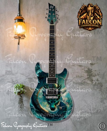 Chitarra elettrica fatta - , a
