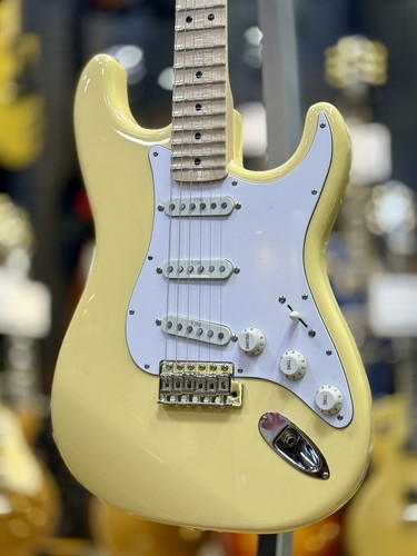 Fender yngwie malmsteen - yngwie,