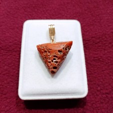 Ciondolo corallo rosso vintage