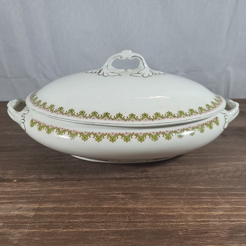 Antico piatto casseruola con