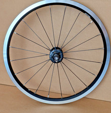 Ruota anteriore nera superleggera Brompton P Line Advance - vendita al dettaglio tipica £ 135,00