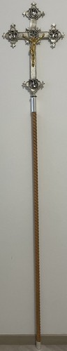 Croce astile ottone - in,